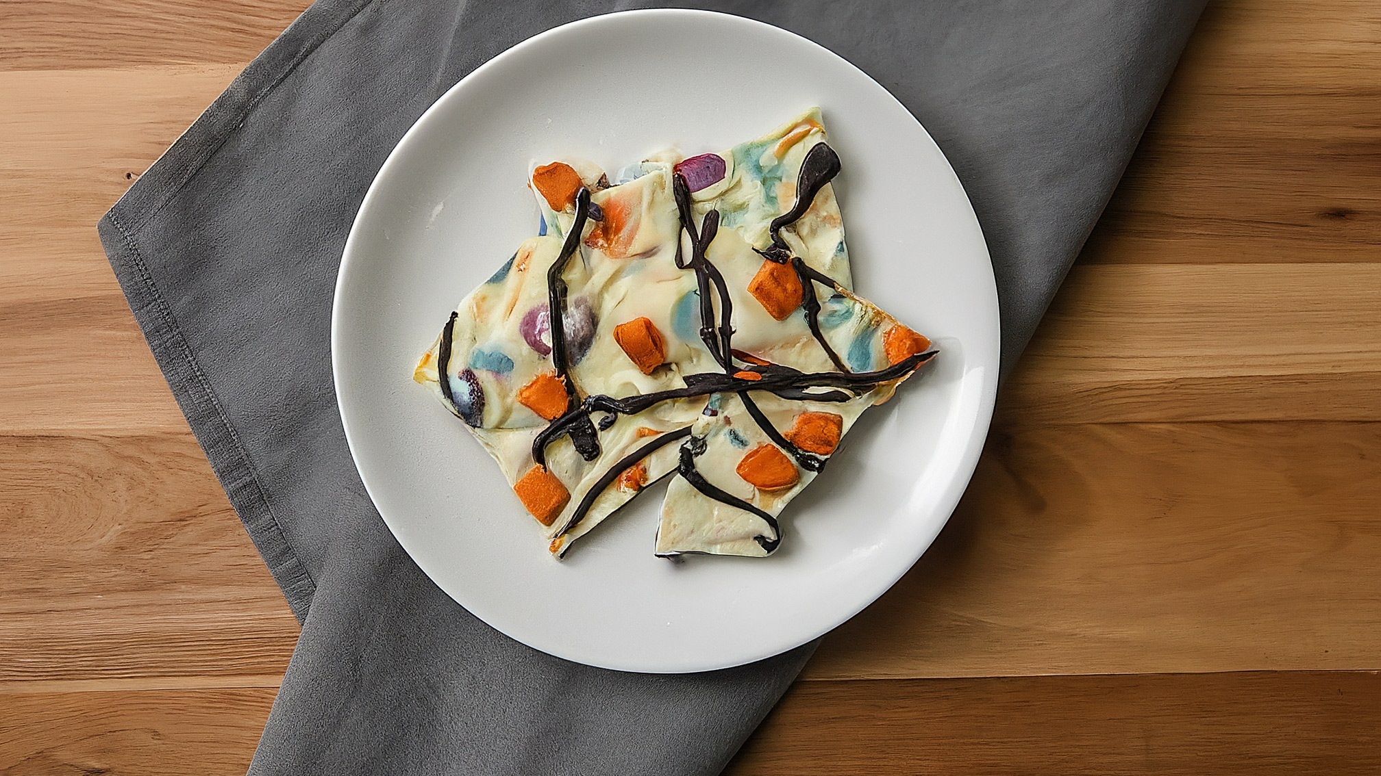 Last-Minute Halloween Candy Bark